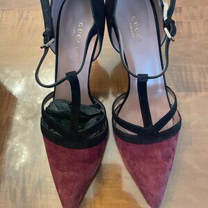 Gucci Suede T-Strap Pumps Size 38 with box